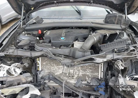 2013 BMW X1 xDrive28I z USA, uszkodzony, nr VIN WBAVL1C58DVR86362